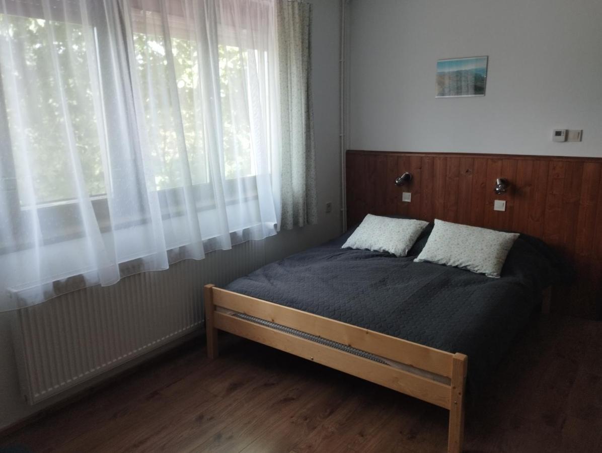 Borzsony Vendeghaz Appartement Zebegény Buitenkant foto